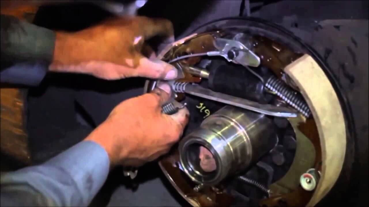 Các lỗi thường gặp khi sử dụng xe nâng hàng: Nguyên nhân, cách khắc phục