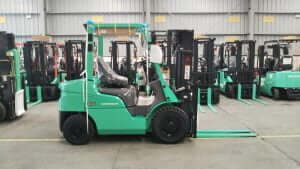 Các hãng xe nâng nổi tiếng tại Việt Nam: Thương hiệu, sản phẩm, đánh giá