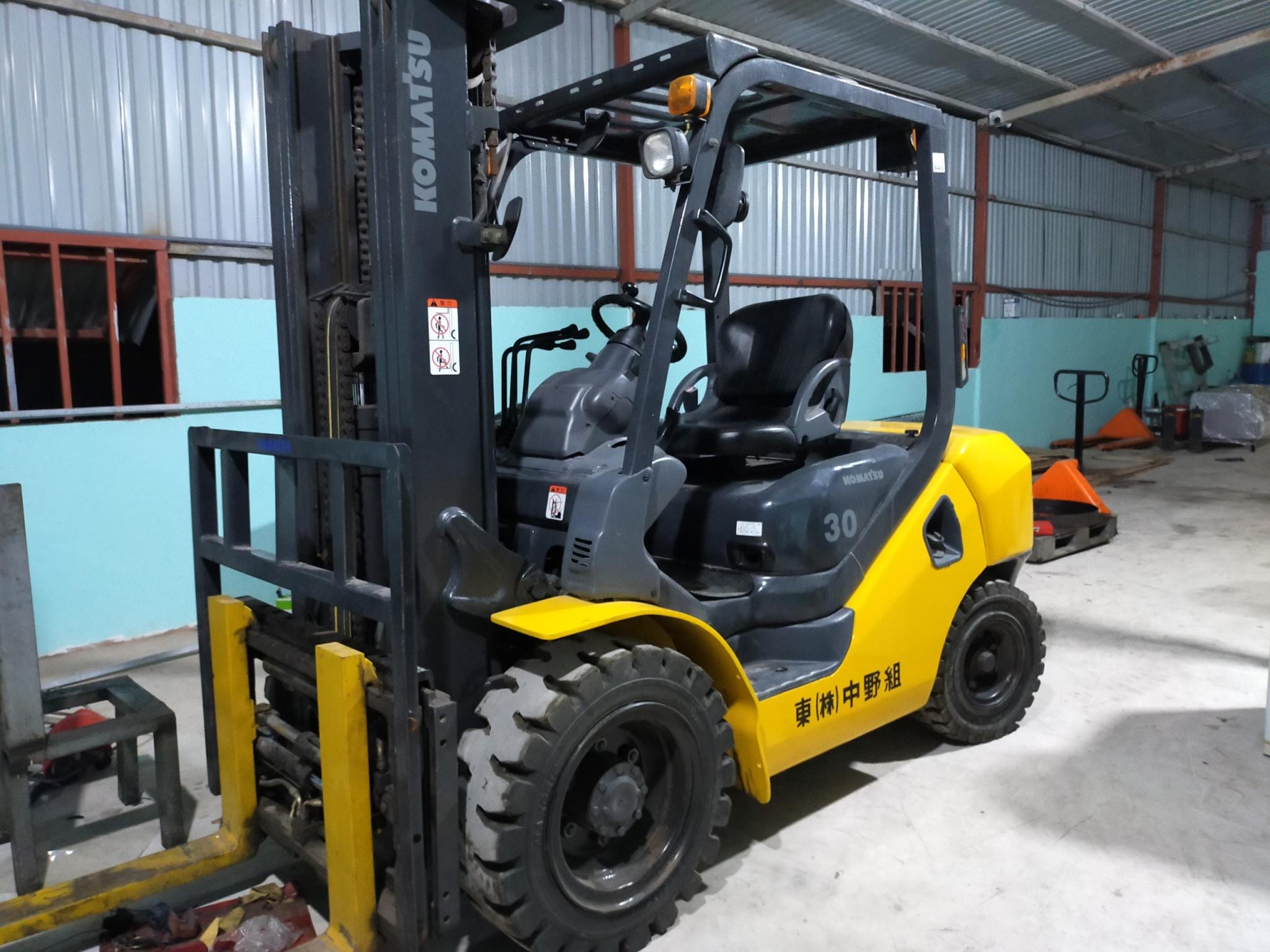 Xe nâng Hải Phòng: Bí quyết chọn mua xe nâng hàng chất lượng