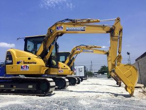 Read more about the article Giá thuê máy xúc theo ngày cập nhật mới nhất, cạnh tranh nhất