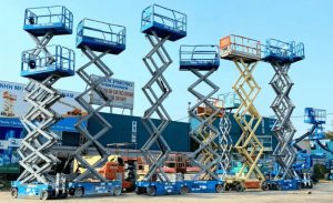 Read more about the article Phân loại xe nâng người cắt kéo theo từng yếu tố