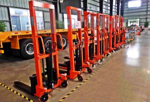 Read more about the article [Giải đáp] Thuê xe nâng tay cao ở đâu tốt ?