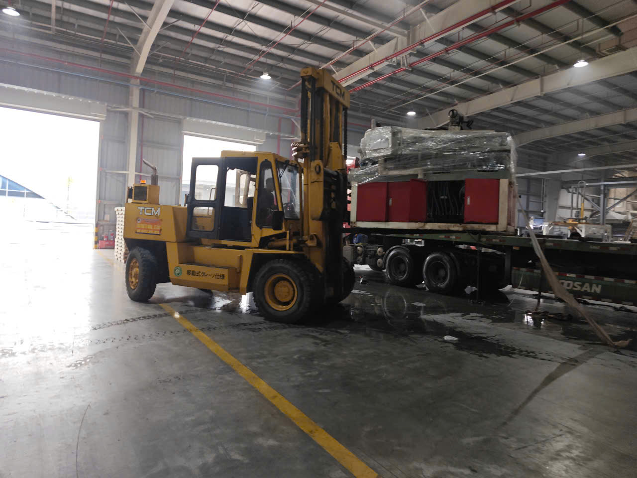 Read more about the article Dịch Vụ Xe Nâng Cho Nhà Máy Cơ Khí Tại Nam Đình Vũ Từ Di Chuyển Vật Tư Đến Lắp Đặt Thiết Bị 2026
